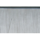 Mur long beton avec joints obliques